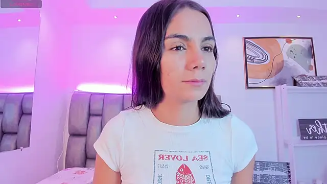 Snapshot of martina_mancini chatting on September 2025 12:18:02 PM martina mancini online show from September 2025 12:18:02 PM