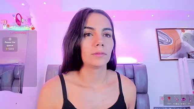 Snapshot of martina_mancini chatting on October 2025 03:57:02 PM martina mancini online show from October 2025 03:57:02 PM