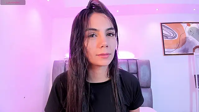 martina mancini online show from November 2025 12:05:02 PM