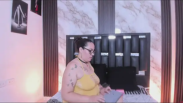 katherina diaz online show from May 2026 01:53:01 AM