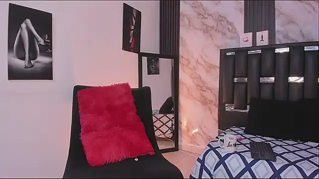 katherina diaz online show from February 2026 01:55:02 PM