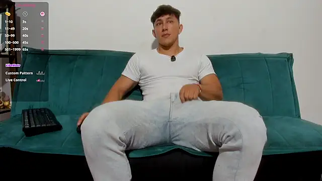 jacques cardiet online show from November 2025 04:43:02 PM