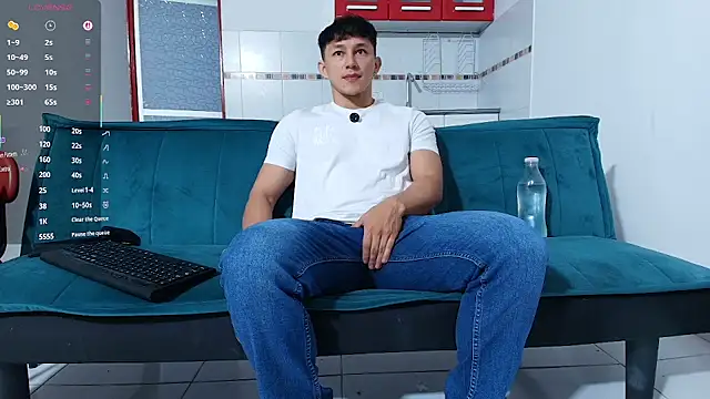 Snapshot of jacques_cardiet chatting on July 2026 02:16:01 PM jacques cardiet online show from July 2026 02:16:01 PM