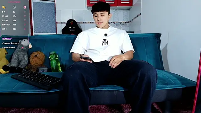 Snapshot of jacques_cardiet chatting on February 2026 11:28:01 AM jacques cardiet online show from February 2026 11:28:01 AM