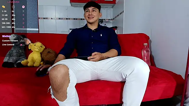 Snapshot of jacques_cardiet chatting on December 2025 02:52:01 PM jacques cardiet online show from December 2025 02:52:01 PM