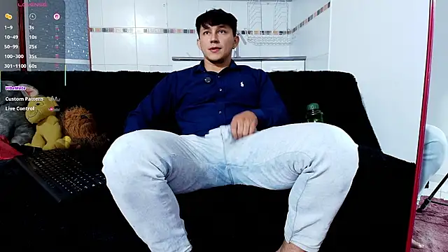 Snapshot of jacques_cardiet chatting on February 2026 02:39:01 PM jacques cardiet online show from February 2026 02:39:01 PM