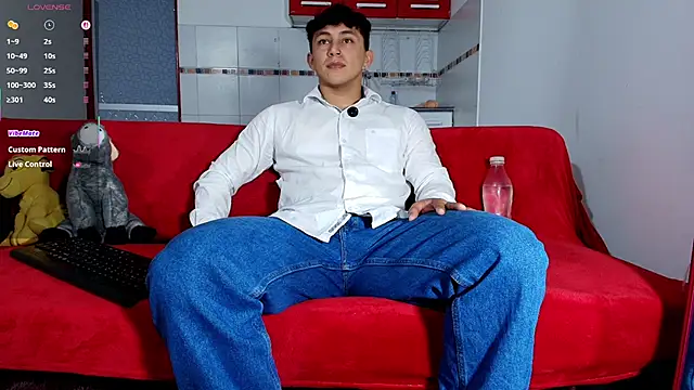 Snapshot of jacques_cardiet chatting on January 2026 04:25:01 PM jacques cardiet online show from January 2026 04:25:01 PM