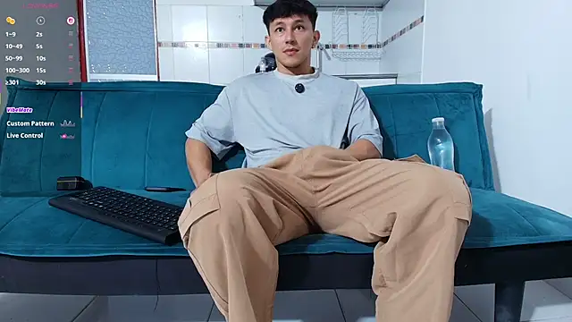 jacques cardiet online show from June 2026 01:55:02 PM