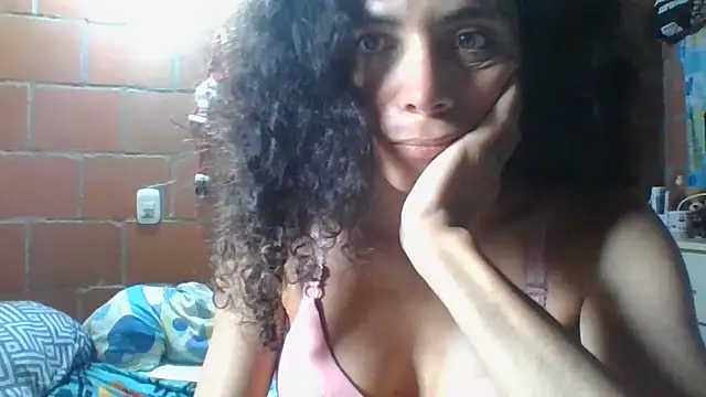 Nadia Monroe online show from June 2026 12:28:01 PM