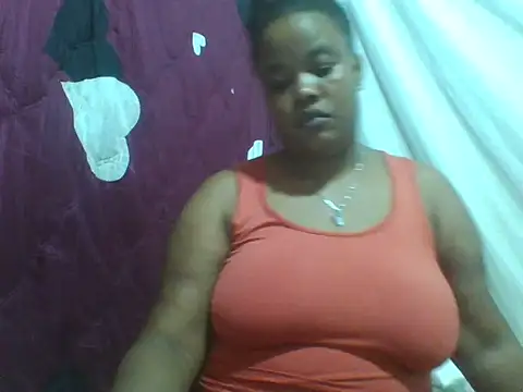 Snapshot of big-clts chatting on December 2025 01:56:01 PM big-clts online show from December 2025 01:56:01 PM