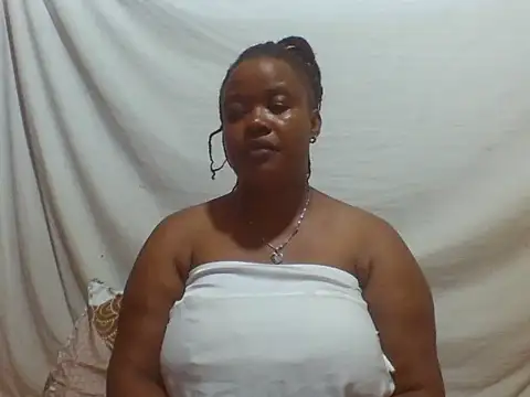 Snapshot of big-clts chatting on November 2025 12:31:01 PM big-clts online show from November 2025 12:31:01 PM