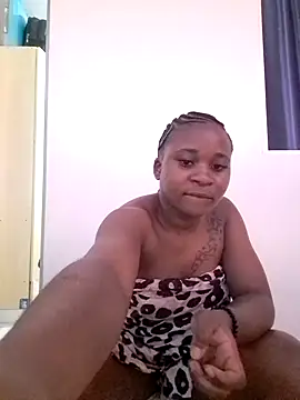 Snapshot of creamy_shaah chatting on February 2025 04:00:02 PM creamy shaah online show from February 2025 04:00:02 PM