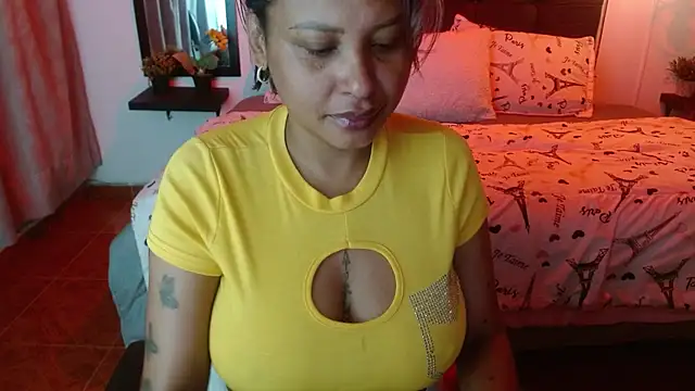 Snapshot of Dominik_girl chatting on June 2026 07:48:01 PM Dominik girl online show from June 2026 07:48:01 PM