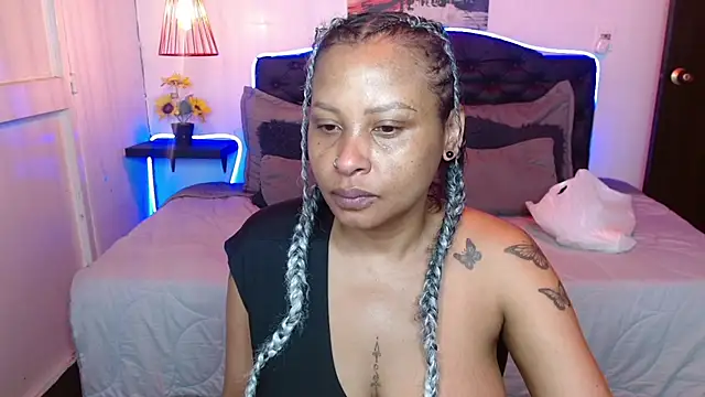 Dominik girl online show from November 2025 08:14:01 PM