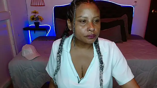 Dominik girl online show from November 2025 07:17:02 PM