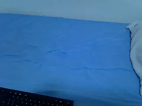 drowllie online show from February 2026 06:48:02 PM