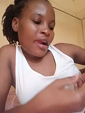 Snapshot of petite_babe chatting on June 2026 08:20:01 AM petite babe online show from June 2026 08:20:01 AM
