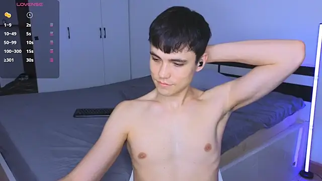 Mark Lee21 online show from April 2026 10:43:01 AM