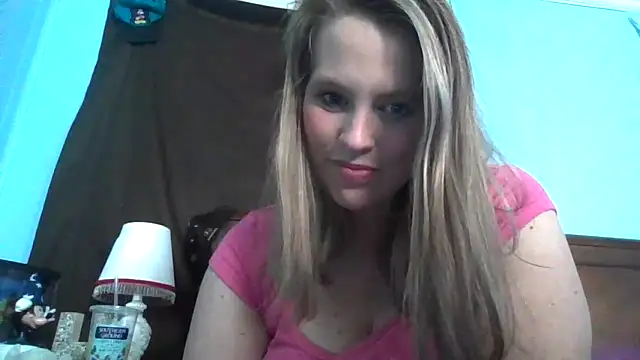 Cumonkatie online show from October 2025 05:34:02 PM