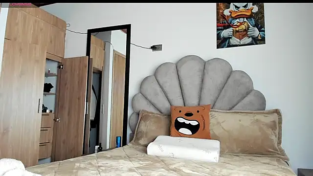 manucute 23  online show from March 2026 03:38:01 PM