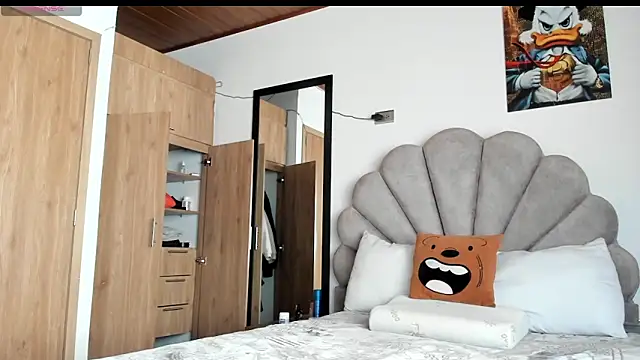 manucute 23  online show from March 2026 03:31:02 PM