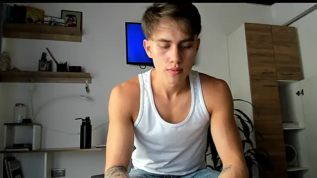 manucute 23  online show from March 2026 03:35:02 PM