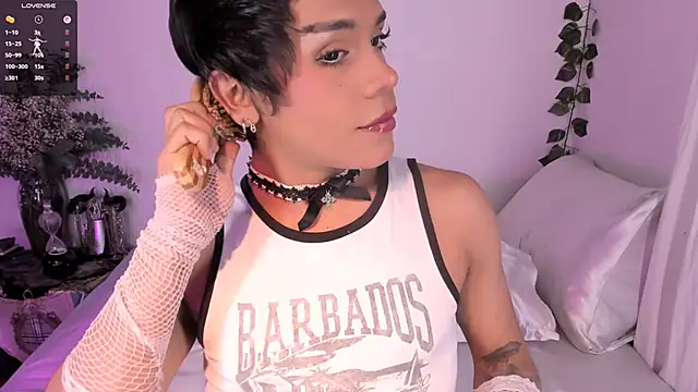 Snapshot of Danigio chatting on November 2025 04:05:02 AM Danigio online show from November 2025 04:05:02 AM