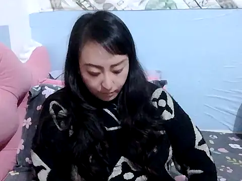 Snapshot of Xylona666 chatting on November 2025 02:50:01 PM Xylona666 online show from November 2025 02:50:01 PM