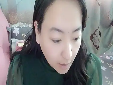 Snapshot of Xylona666 chatting on February 2025 09:43:01 AM Xylona666 online show from February 2025 09:43:01 AM