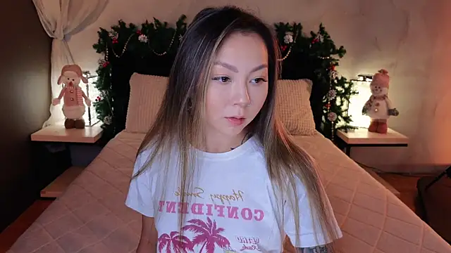 im casey online show from December 2025 06:18:02 AM