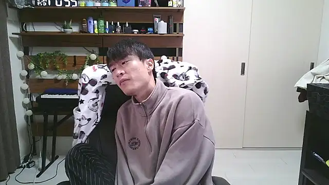 IroManager online show from October 2025 01:10:01 PM