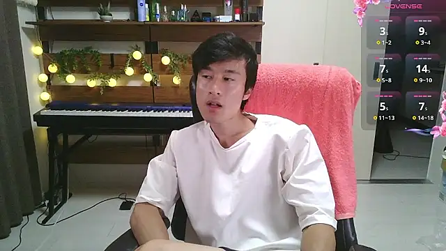 Snapshot of IroManager chatting on September 2025 11:48:02 AM IroManager online show from September 2025 11:48:02 AM