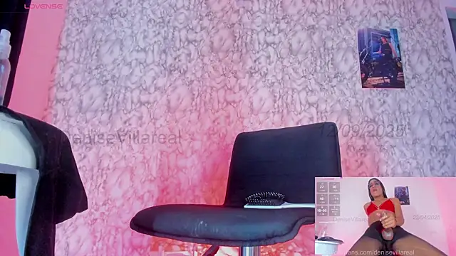 Snapshot of DeniseVillareal chatting on September 2025 10:09:02 PM DeniseVillareal online show from September 2025 10:09:02 PM