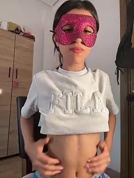 Snapshot of ZINA-MOROCCO chatting on November 2025 03:26:02 PM ZINA-MOROCCO online show from November 2025 03:26:02 PM