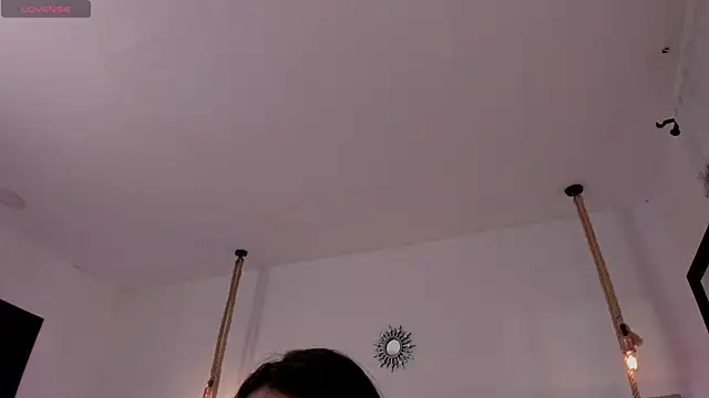 Oriana Guzman online show from July 2026 10:10:02 PM