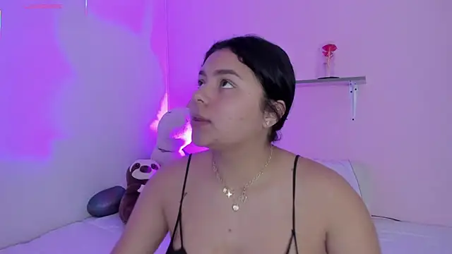 Oriana Guzman online show from November 2025 10:45:01 PM