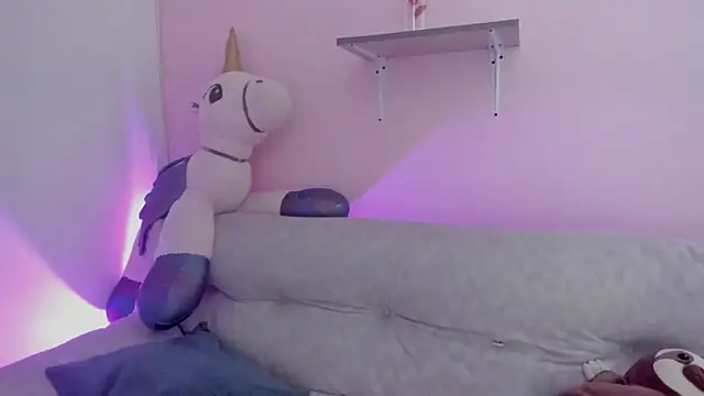 Oriana Guzman online show from May 2026 03:43:01 AM