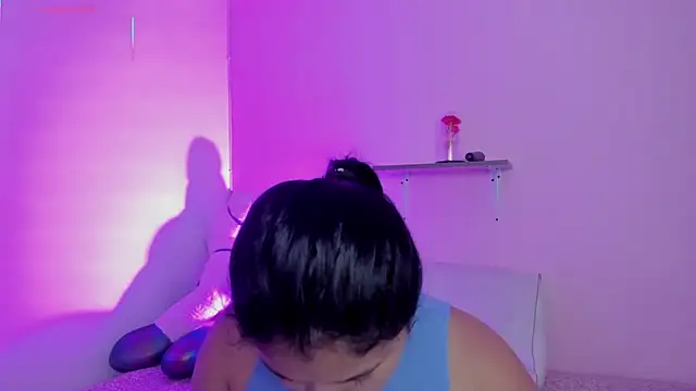 Oriana Guzman online show from December 2025 10:59:01 PM