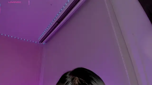 Oriana Guzman online show from February 2026 11:27:02 PM