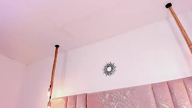 Oriana Guzman online show from June 2026 02:06:01 AM