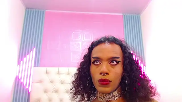 Foxy Ella  online show from February 2025 06:31:01 PM