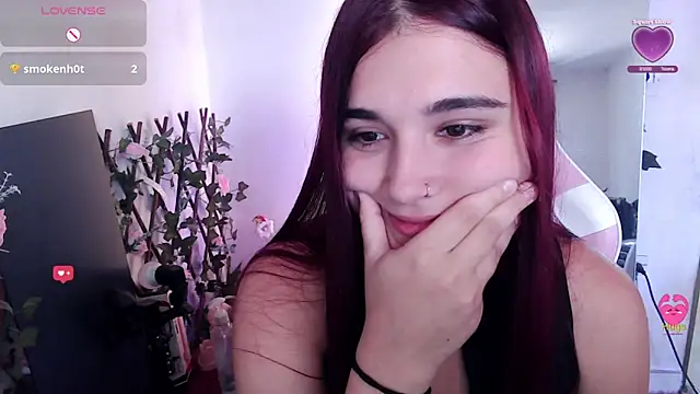 Magic-Smilee online show from March 2026 05:13:02 PM