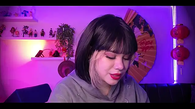 albaismynameX online show from March 2026 12:31:02 PM