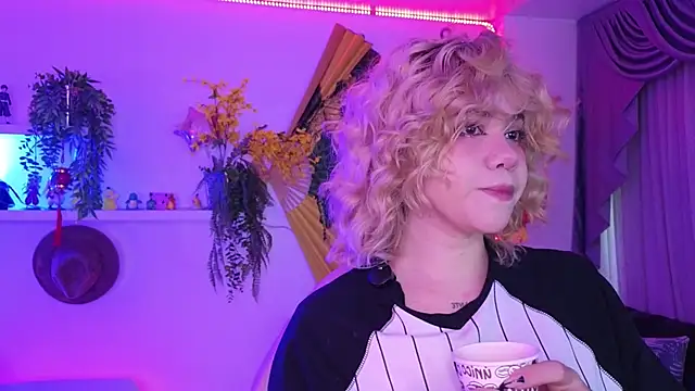 albaismynameX online show from March 2026 12:17:02 PM