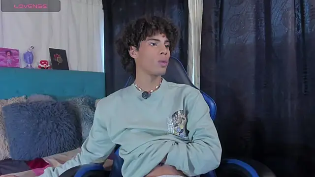 kleo helenos online show from February 2026 10:51:02 PM