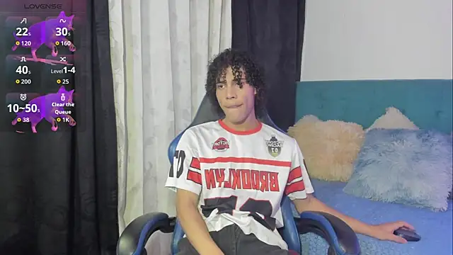 kleo helenos online show from December 2025 11:53:01 PM