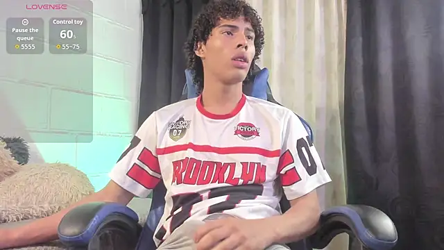 Snapshot of kleo_helenos chatting on November 2025 03:42:02 AM kleo helenos online show from November 2025 03:42:02 AM