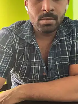 Snapshot of Handsomehunk_4U chatting on January 2025 06:13:01 AM Handsomehunk 4U online show from January 2025 06:13:01 AM