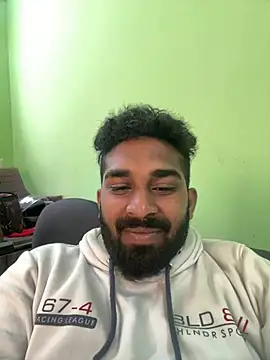 Snapshot of Handsomehunk_4U chatting on December 2024 07:25:02 AM Handsomehunk 4U online show from December 2024 07:25:02 AM