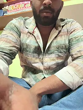 Snapshot of Handsomehunk_4U chatting on February 2025 01:20:01 PM Handsomehunk 4U online show from February 2025 01:20:01 PM